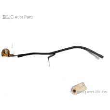 16F233 Engine Oil Dipstick With Tube For 06-07 Subaru Legacy  2.5
